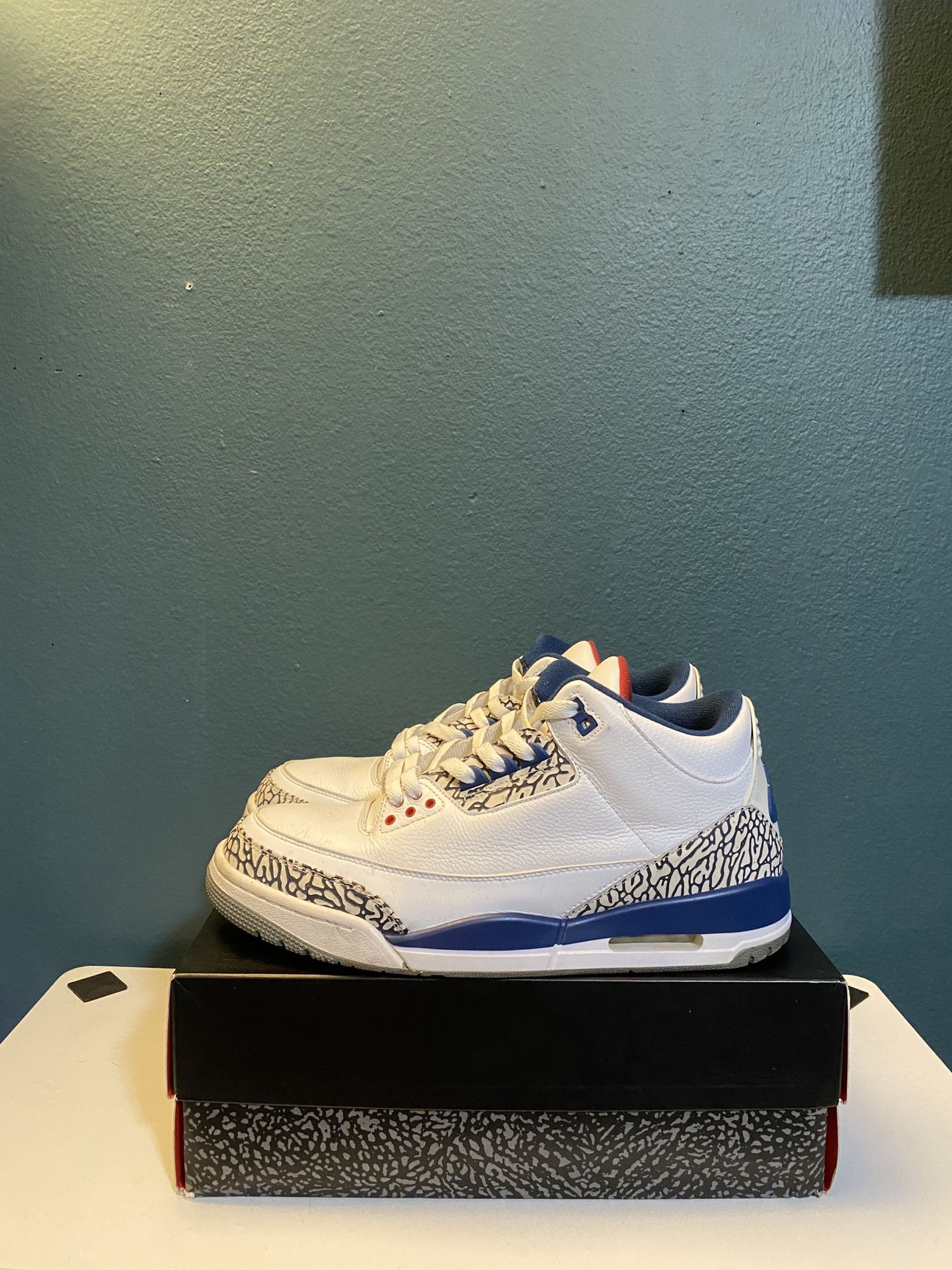 Jordan 3s