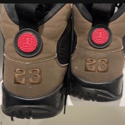 Size 7.5Y