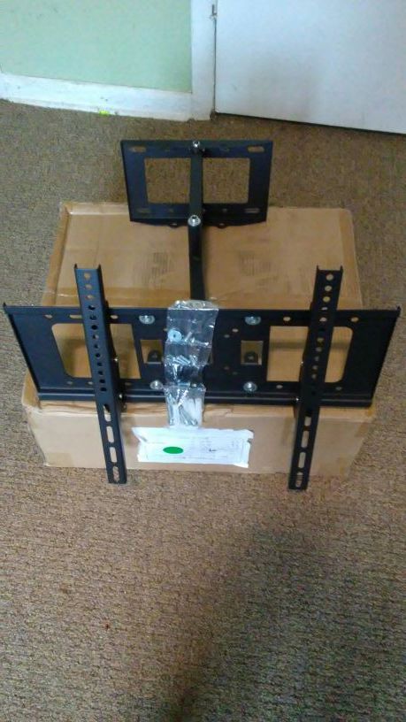 Full motion tv wall mount universal for 30 t0 60" INSTALLATION INCLUDED