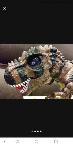 GIANT TYRANNOSAURAS REX