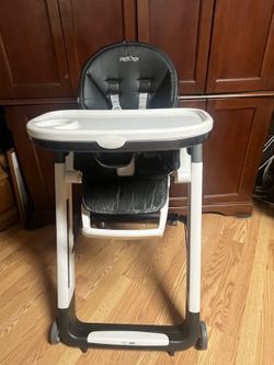 Peg Prerego Siesta, Grow w/Baby Folding High Chair