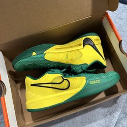 Nike Sabrina’s 1 Oregon Ducks Wmms Size 11.5 