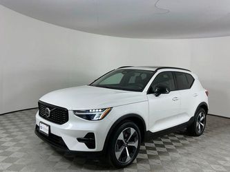 2024 Volvo XC40