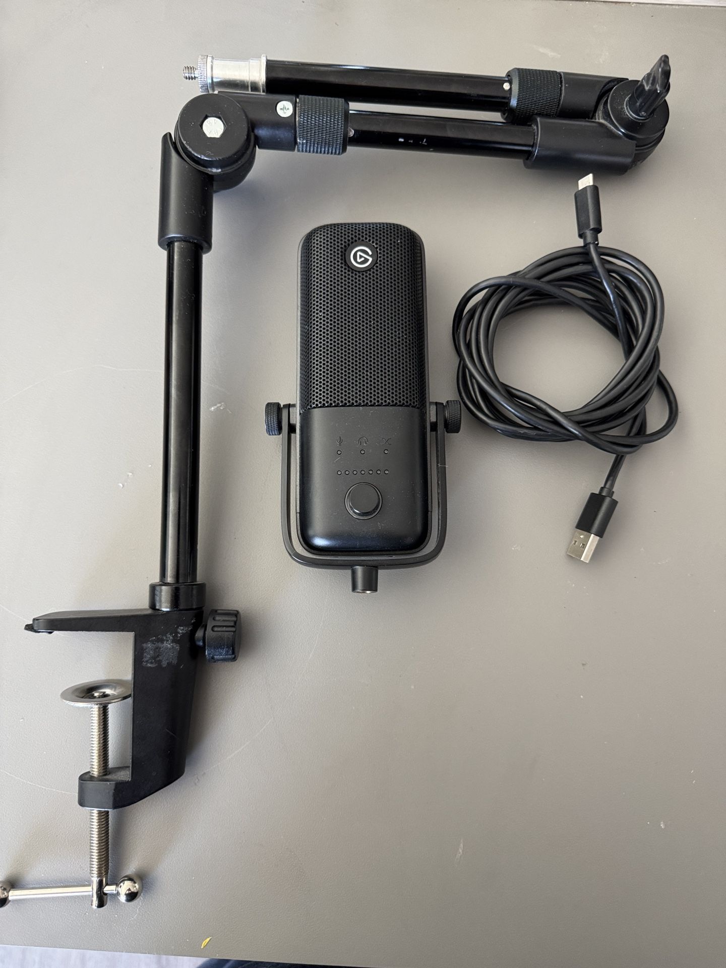 Elgato Wave 3 USB Mic With Custom Boom Arm And Used Sun Hauser Headphones