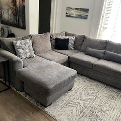 Couch With Rug 