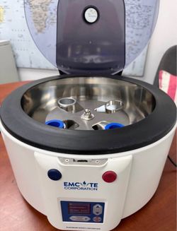 EMCyte Platinum Series Centrifuge – Medical Laboratory PRP Equipment – Pre-Owned