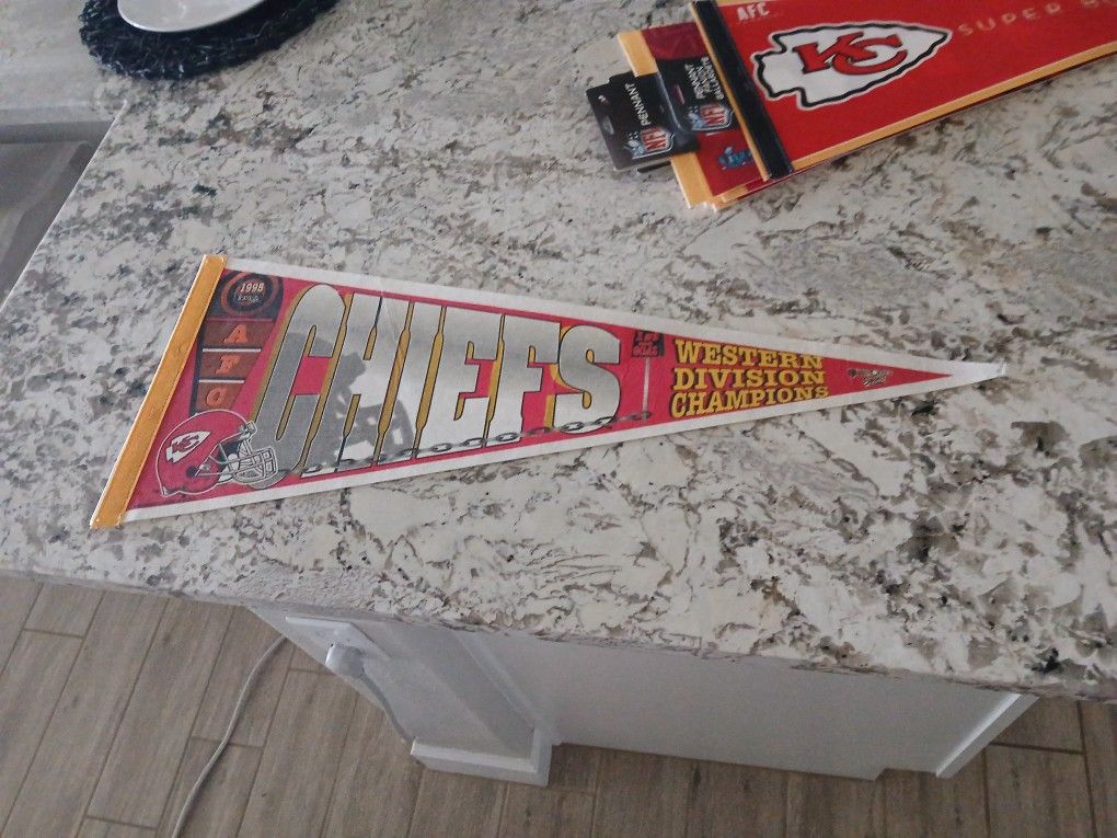 Older Chiefs Pennant 1995