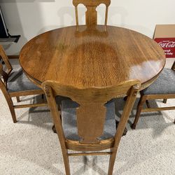 Round Oak Antique Claw Leg Table