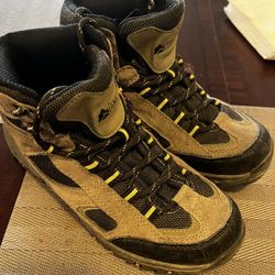 Denali Hiking Books 