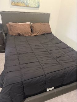 Queen bed set
