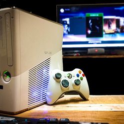 Custom Xbox 360 S ( slim ) 750GB