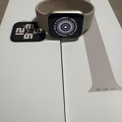 Apple Watch SE (2024)