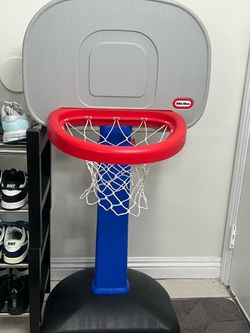 Little Tikes basketball court
