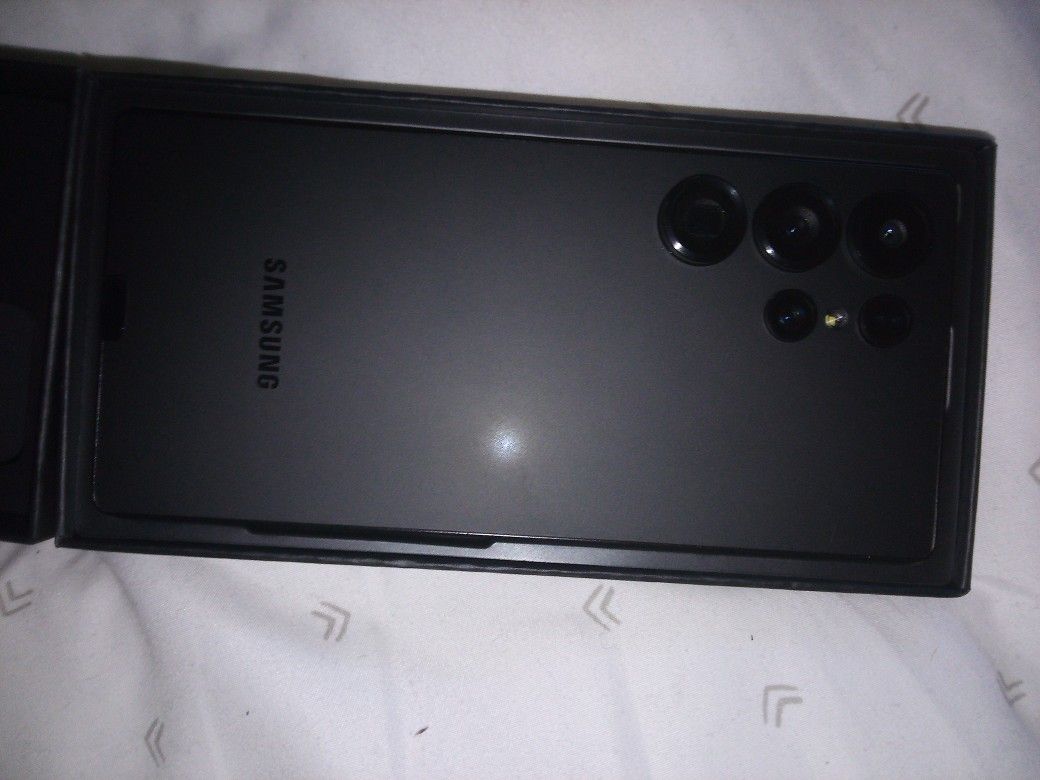 Brand New SAMSUNG GALAXY! STILL IN BOX!