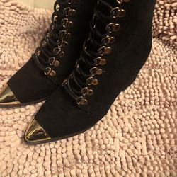 Ladies boots