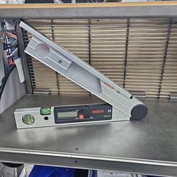Bosch Digital Level And Angel Finder