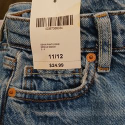 New Forever 21 Girls Size 11 / 12 Ripped Jeans