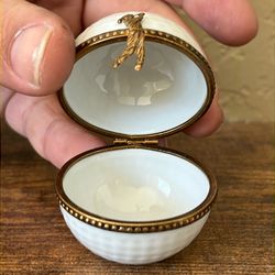 Golf ball trinket…Limoges France