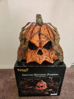 Ground breaking pumpkin Halloween outdoors decoration