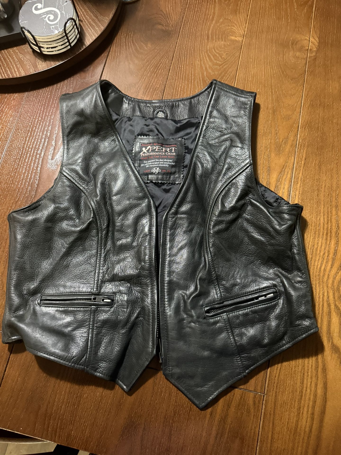 WOMENS LEATHER VEST