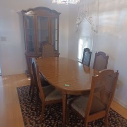Dinnett  Table/6 Chairs With China Hutch