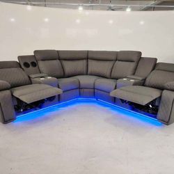 Limited time offer: exclusive deals on sectionals| Finance and delivery available!