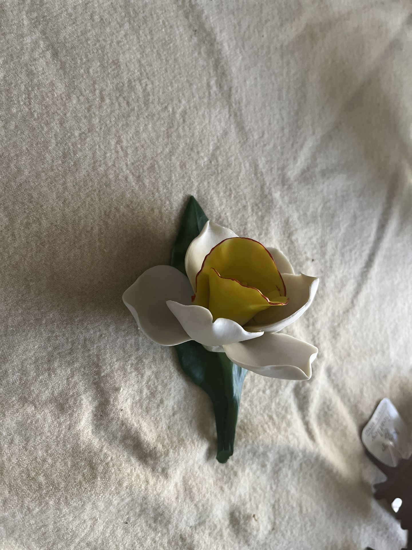 Porcelain Flower Decoration