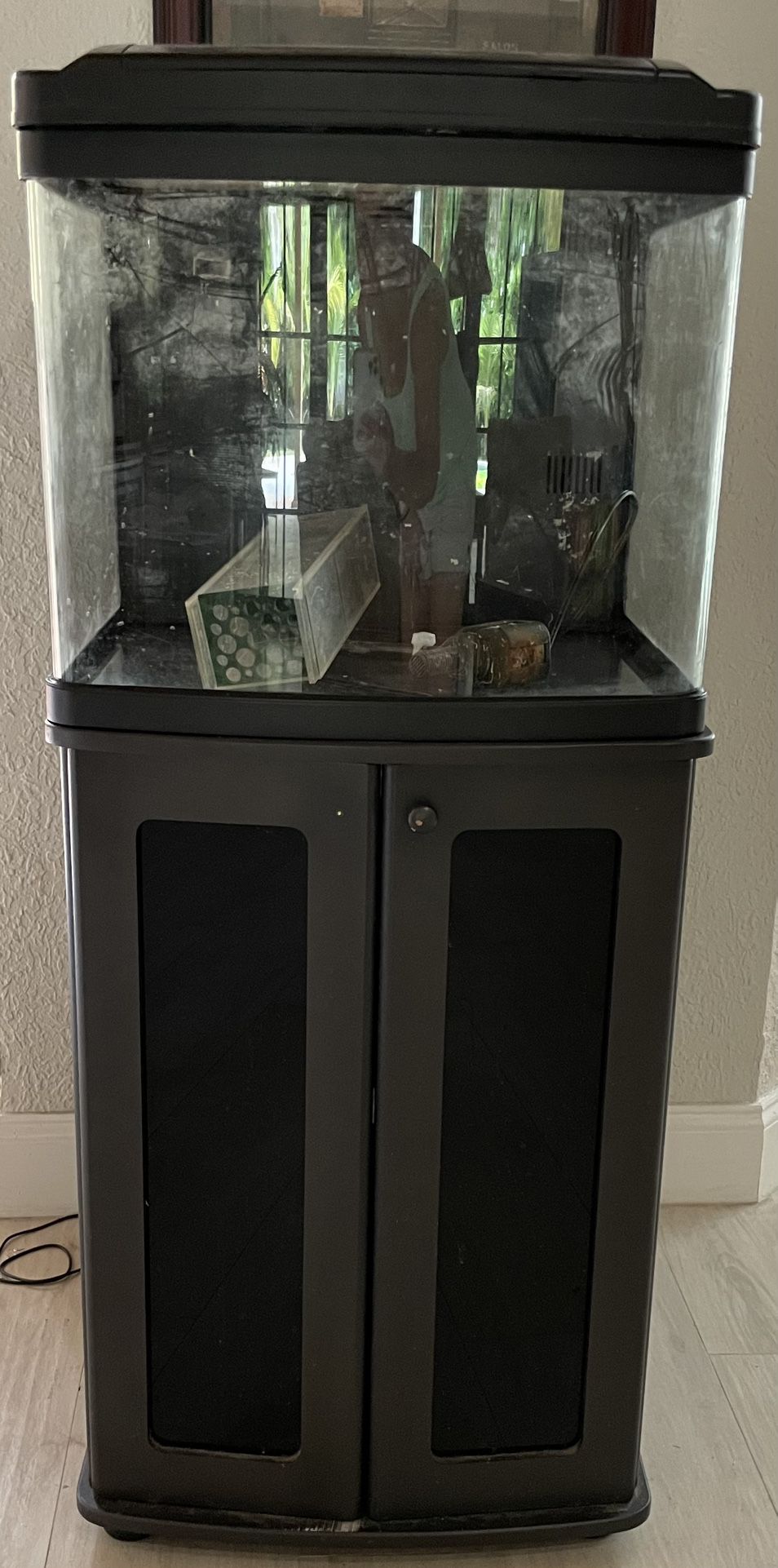 Oceanic Bio Cube Fish Tank With Stand 