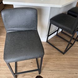 Set of 3 Counter height Bar stools
