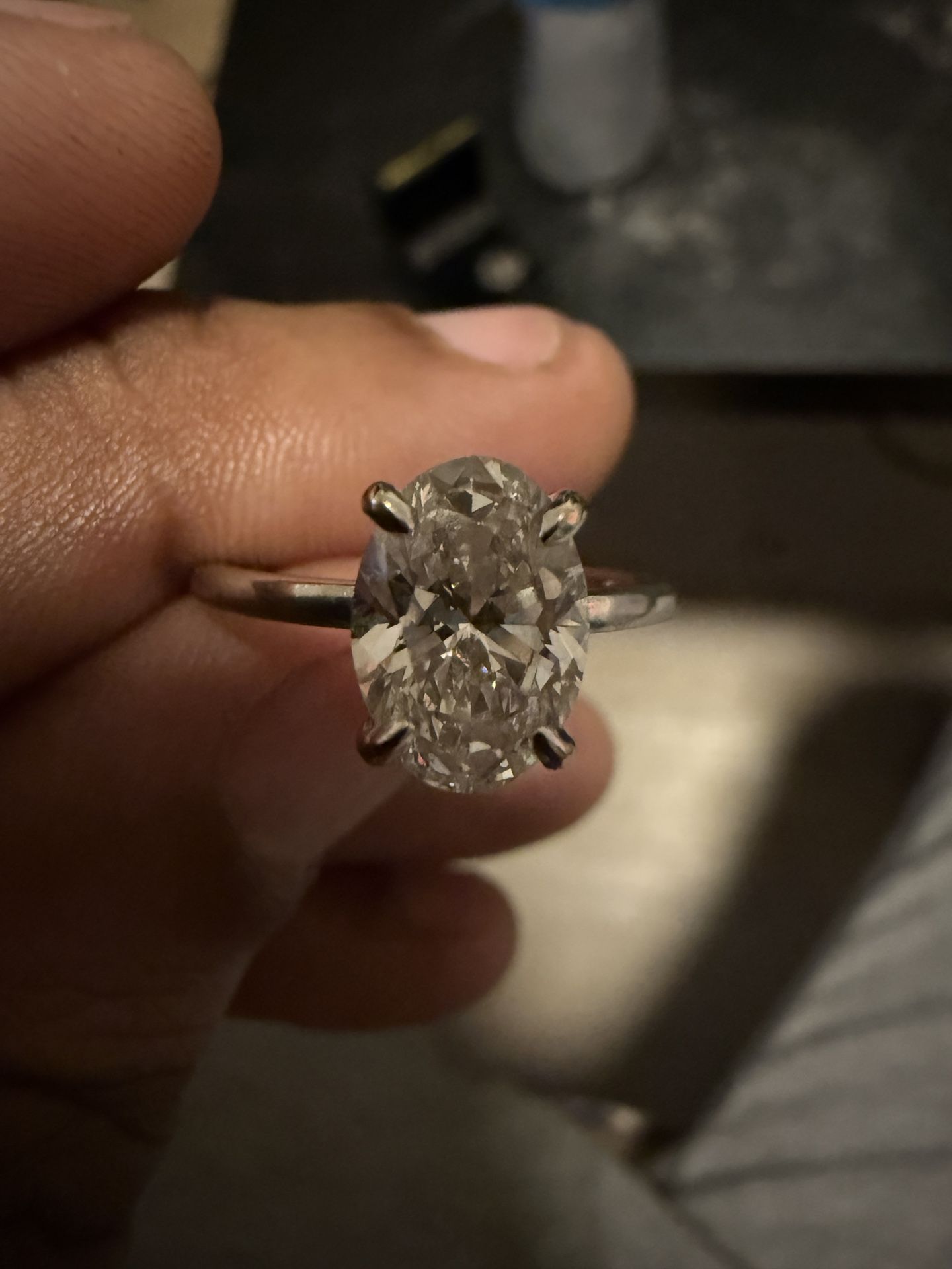 2 Carat Oval VVS 18 K White Gold