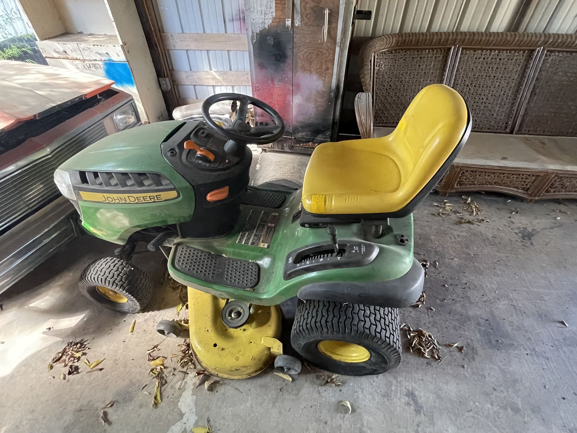 JOHN DEERE RIDING LAWN MOWER D140 for Sale in San Antonio, TX OfferUp