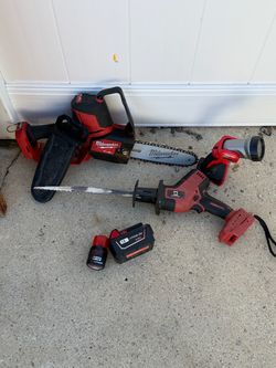 Milwaukee Tool Bundle - M12 FUEL HATCHET Saw, Flashlight & More