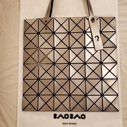 Bao Bao Issey Miyake - Lucent Matte Tote Bag