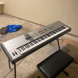 Yamaha Motif 8 Music Production Synthesizer 