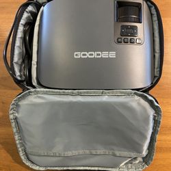 GooDee YG600 Plus Projector