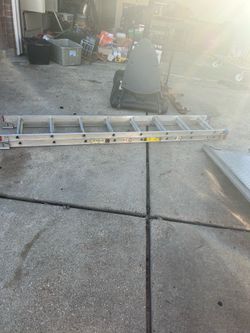 Aluminum extended ladder  16'