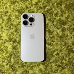 iPhone 16 Pro | 128GB | Natural Titanium | Factory Unlocked
