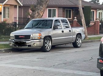 2005 GMC Sierra