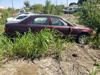 Auto parts 2001 Mazda 626