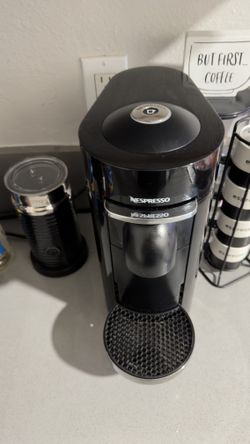Nespresso Vertuo Plus Deluxe
