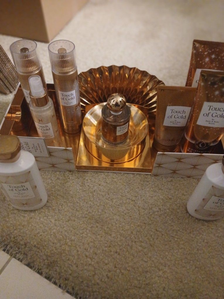 Touch Of Gold https://offerup.com/redirect/?o=Qi5BLkJX