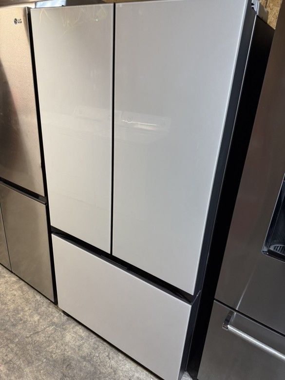 Bespoke Refrigerator Still Like New Condition