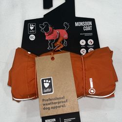 Hurtta Monsoon Coat, Dog Raincoat, Buckthorn, 16 in