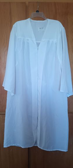 Graduation Gown Jostens