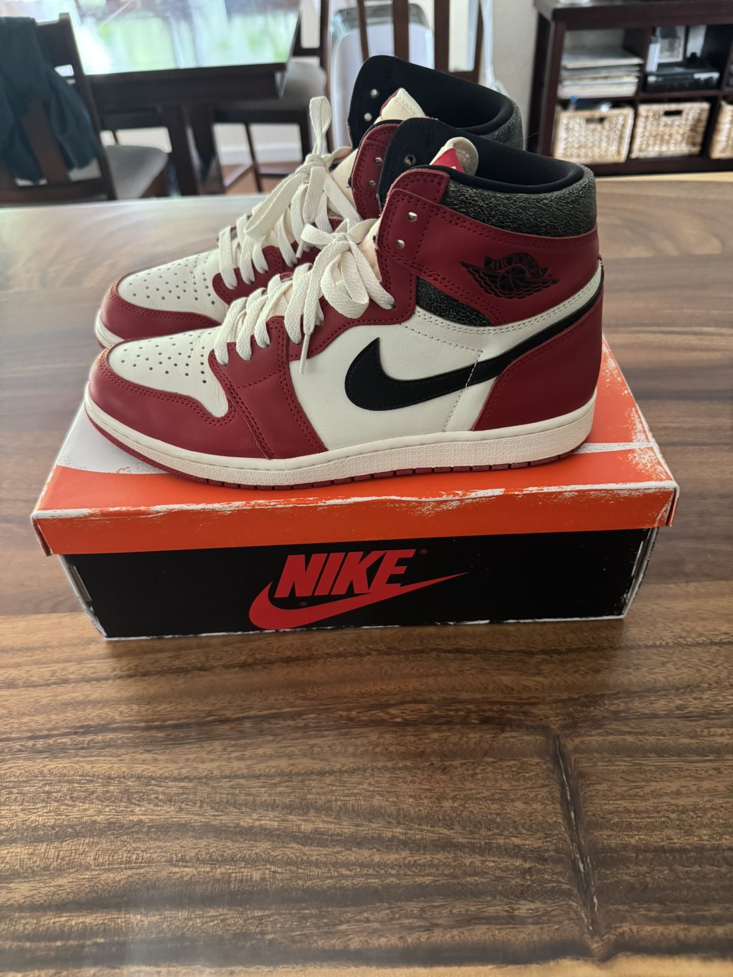Men’s Jordan 1 Lost And Found