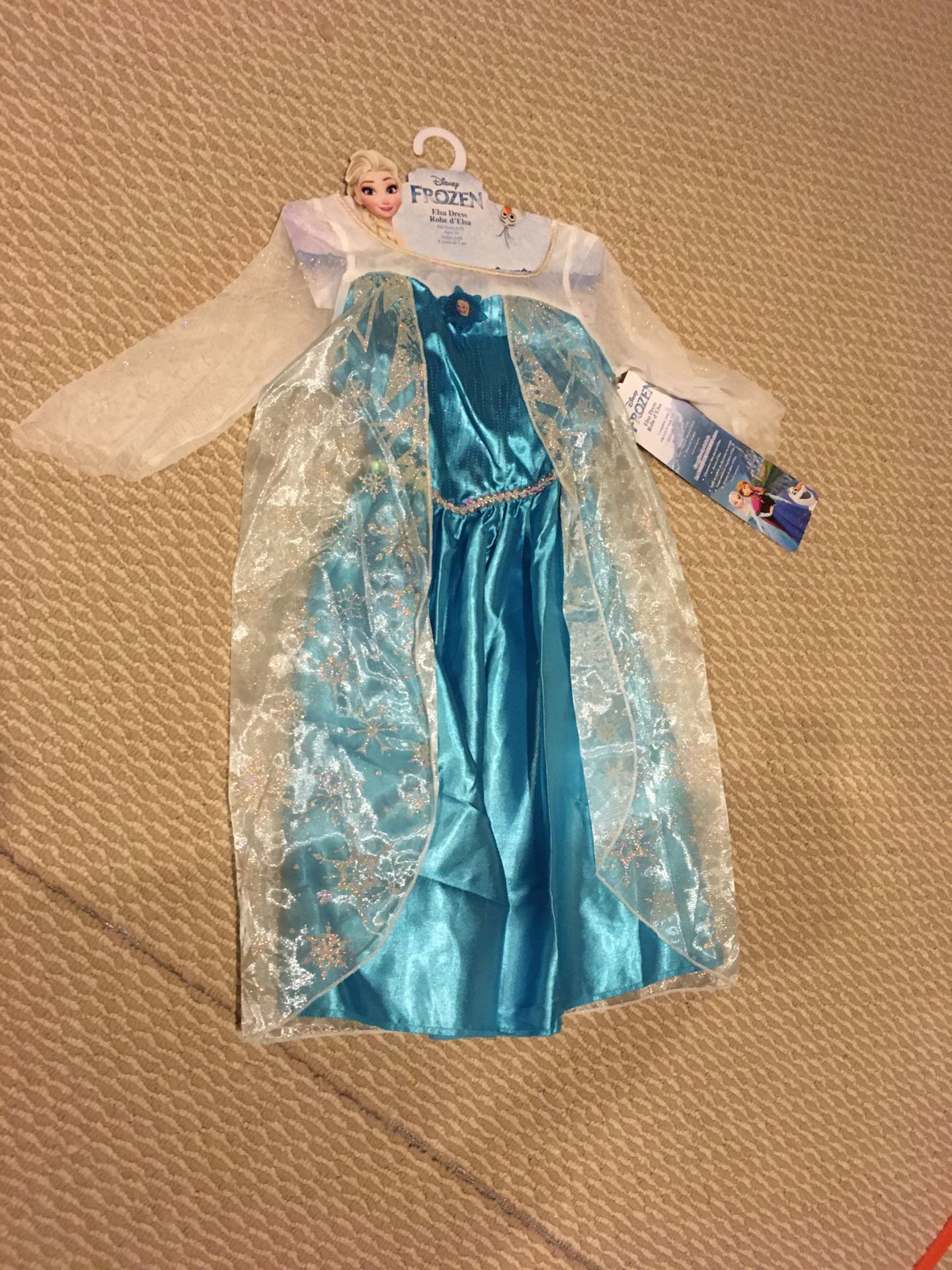Costume for Halloween (Elsa) (NEW)- 3-4 years