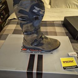 TCX MOTORCYCLE BOOTS 