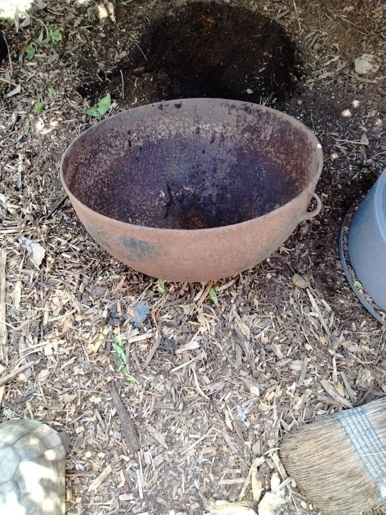 Extra Large Antique Civil War Cauldron Cast Iron
