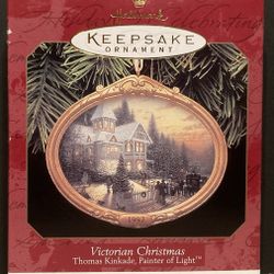 1997 Hallmark Keepsake Ceramic Ornament Victorian Christmas Thomas Kinkade
