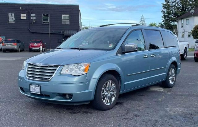 2010 Chrysler Town & Country